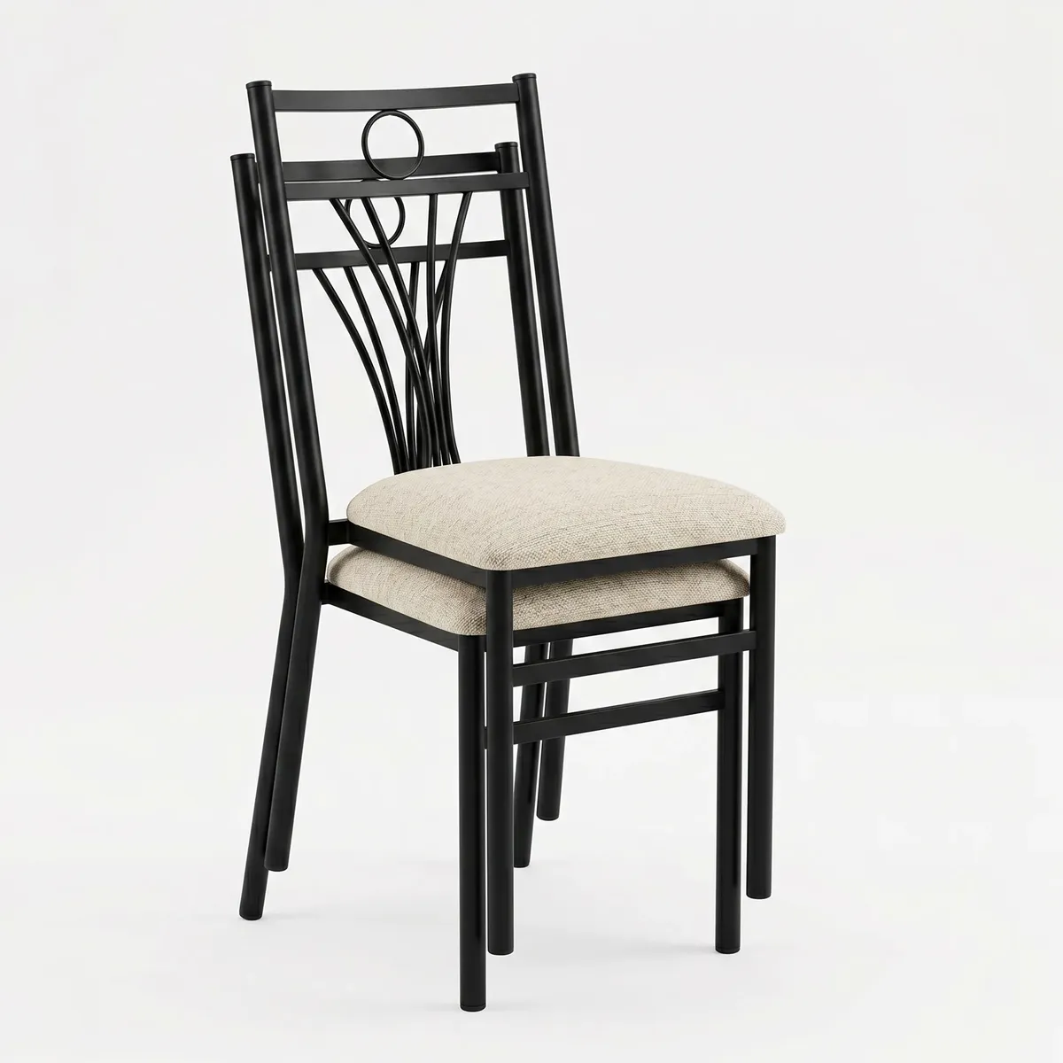 Silla de comedor Milano de Alto Metal, estructura tubular negra con asiento y respaldo tapizados.